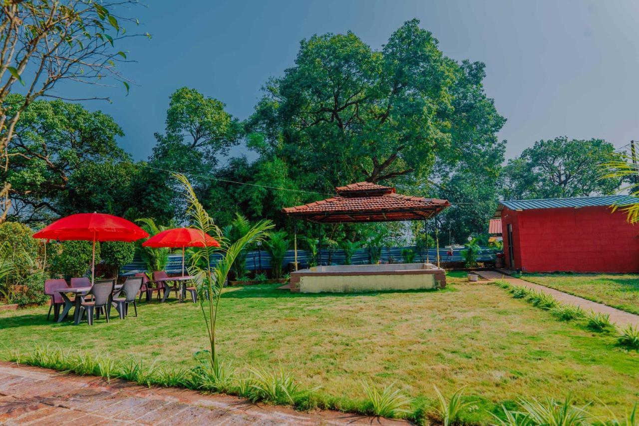 The Oak Woods Hotel มหาบาเลชวาร์ ภายนอก รูปภาพ